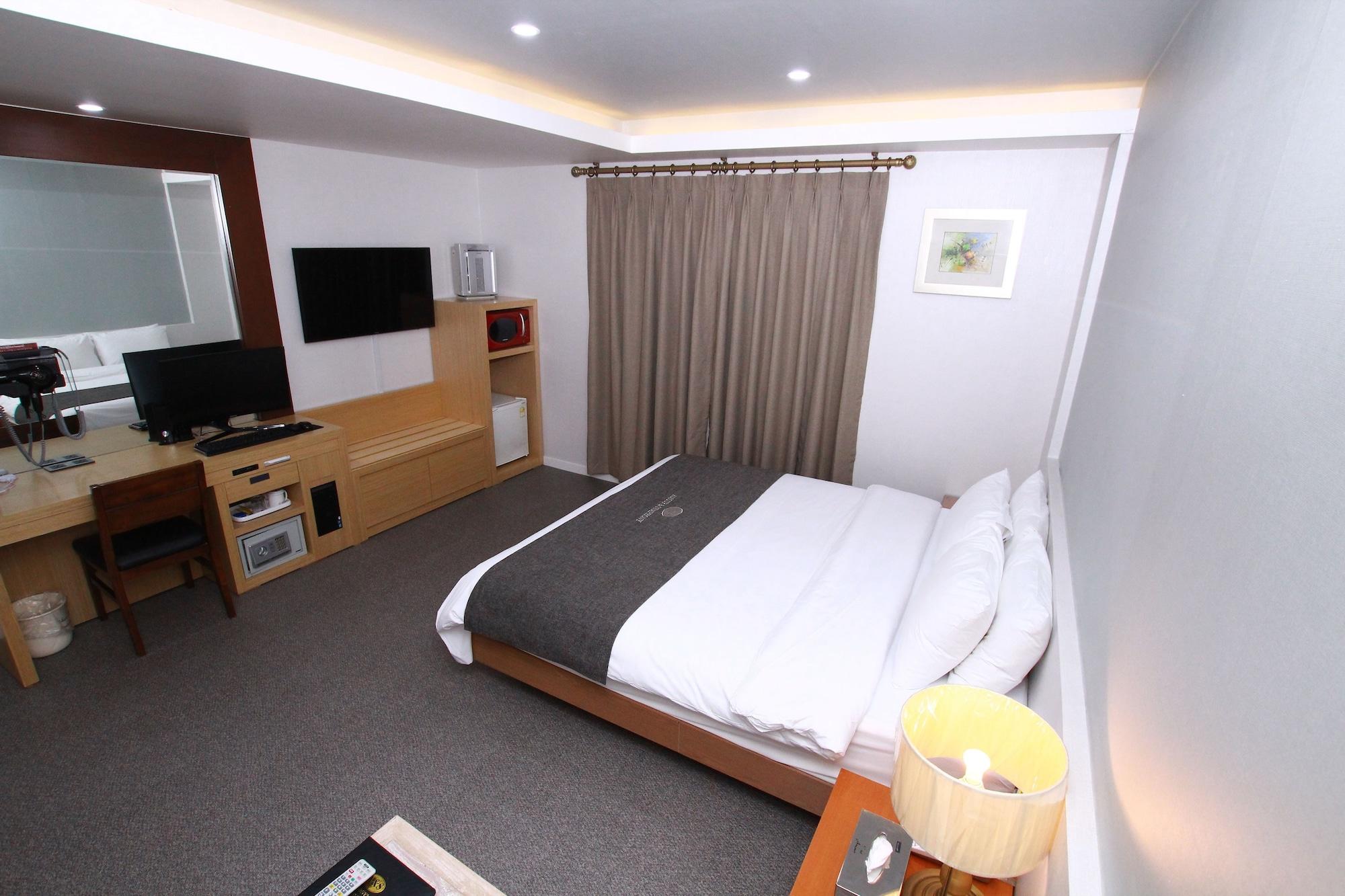 Amour Hotel Suwon Exteriör bild