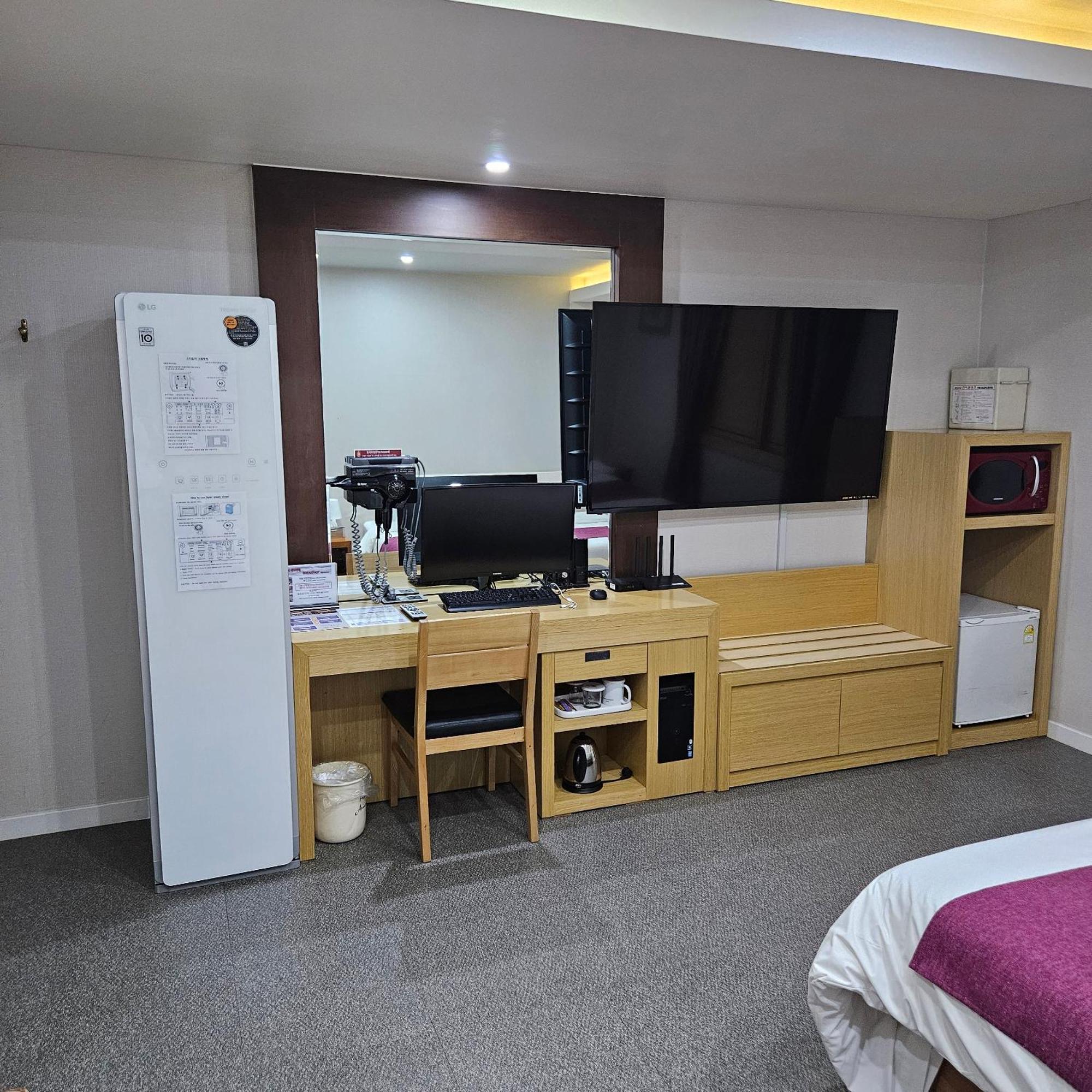 Amour Hotel Suwon Exteriör bild