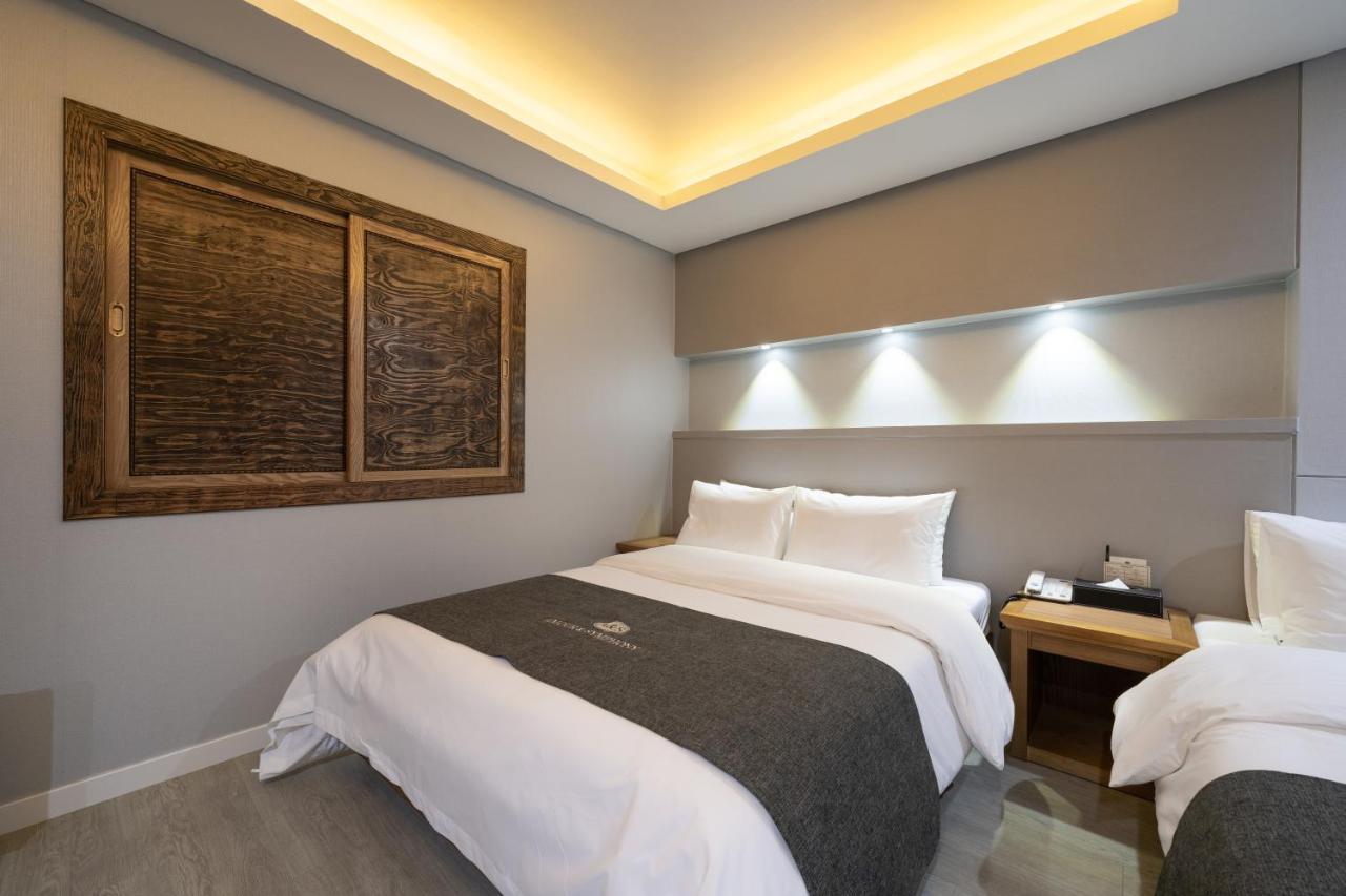 Amour Hotel Suwon Exteriör bild